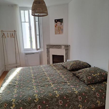 Appartement Calme Dans Maisonnette Graulhet Exterior foto